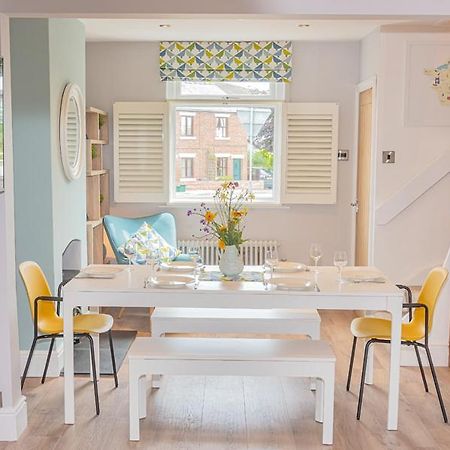فيلا Modern 3-Bed House On Tarporley High Street المظهر الخارجي الصورة