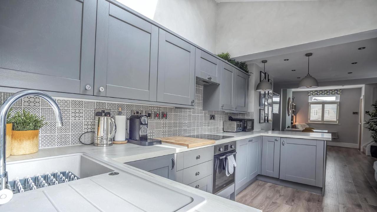 فيلا Modern 3-Bed House On Tarporley High Street المظهر الخارجي الصورة